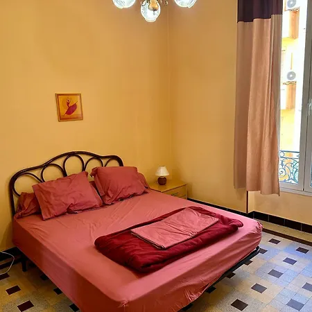 Appartement Maison, Centre Ville, Proche Plage Tout Commerce Menton Exterior photo