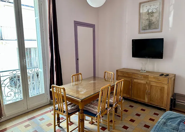 Appartement Maison, Centre Ville, Proche Plage Tout Commerce